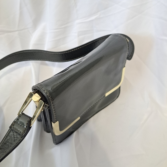 Nine West | Dark green mini purse with long strap & gold details - Picture 5 of 16